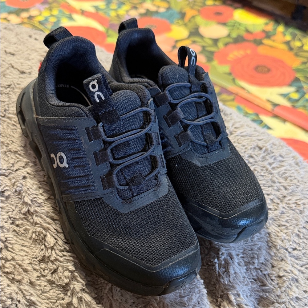 On Running Kids Sneakers in Black and Gray
